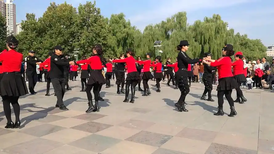 北京莲花池水兵舞《新一套》