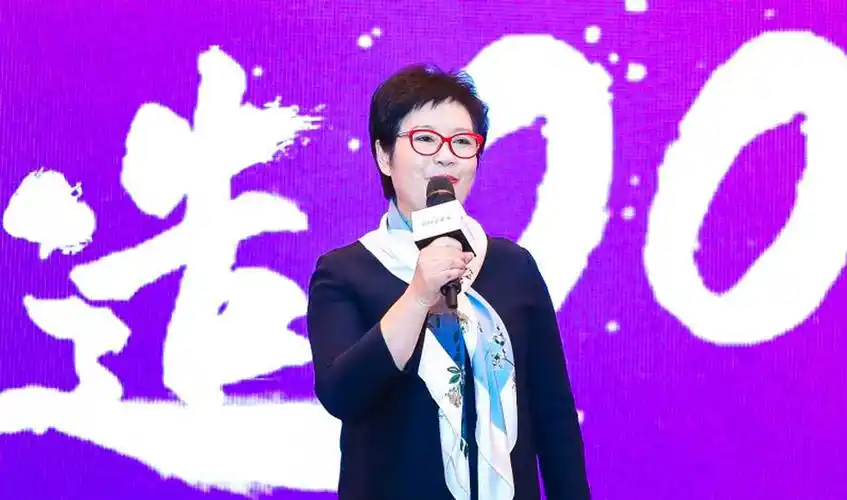 华策影视集团董事长,总裁赵依芳出席表示,在改革开放的红利下,影视