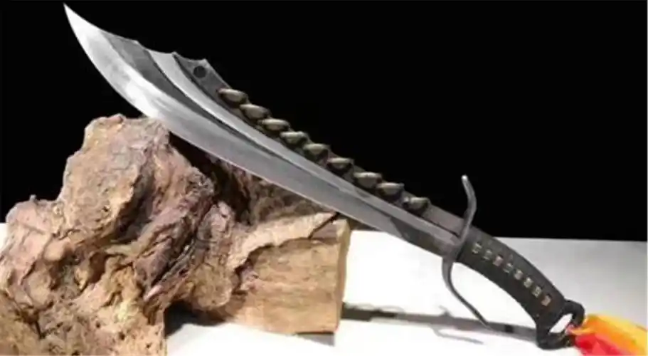 古代大刀为何有很多铁环?工匠:遇到刀上9个环的赶快躲远点!