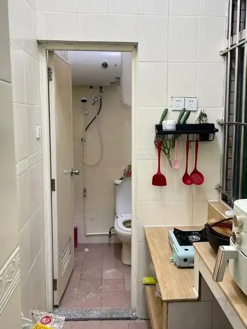 出租房改造厨房卫生间瓷砖漆改色