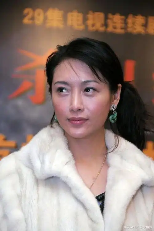 近日,恒大歌舞团团长白珊珊在社交媒体上发声,回应了