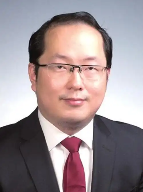 p>刘欣宇,男,1980年8月出生,汉族,籍贯江苏江都,在职研究生学历,管理