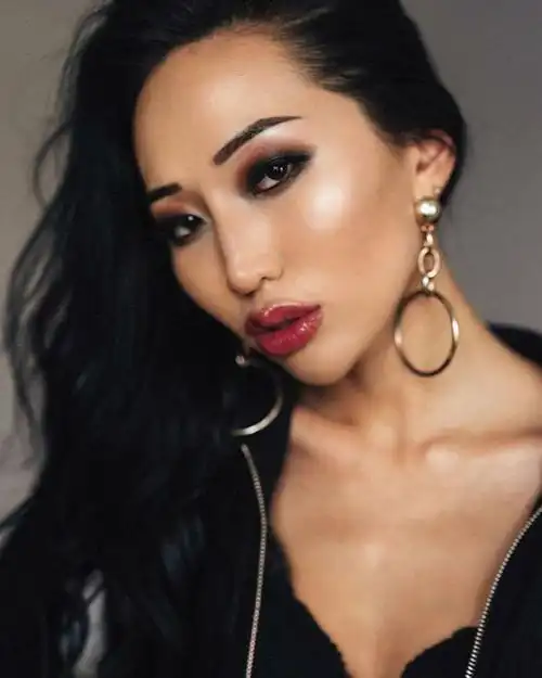 布里亚特美女,东西结合的血统,别样的风情与美丽