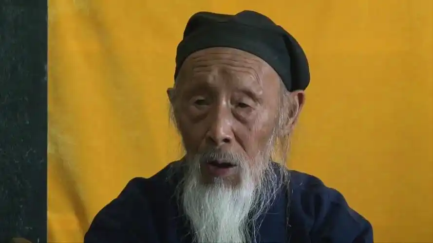 油麻菜:张至顺老道长教修道人,该用什么姿势睡觉