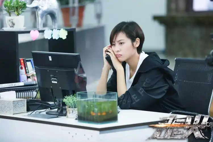 走火cp海报公开于毅周放高旻睿三人趣逗十足