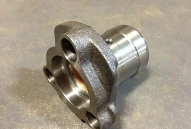 什么是曲轴轴承?它们与凸轮轴端轴承有什么不同?