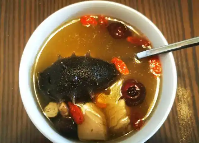 冬天滋补正当时海参鸡肉煲汤学起来