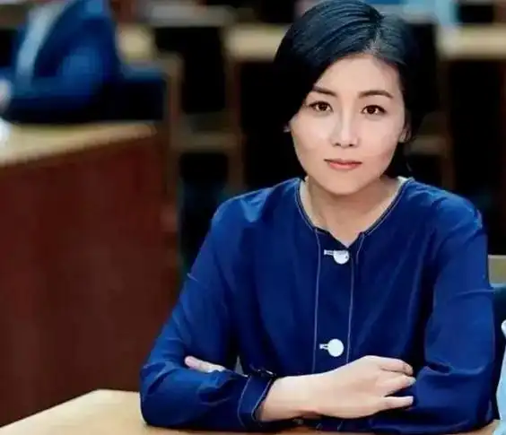 2017年4月,颜宁离开待了10年的清华大学,成为普林斯顿大学分子生物学