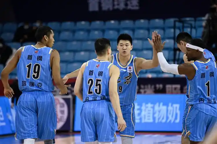 篮球——cba第二阶段:北京首钢胜福建浔兴股份_北京首钢队_长春_新华