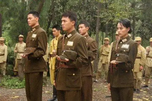 谁知道电视剧《敌营十八年第三部》在那个网站下载.求大神