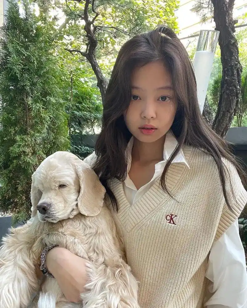 jennie素颜的时候也好美啊爱了爱了