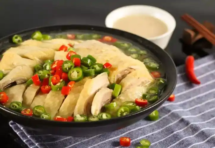 紫燕藤椒鸡配米粉,够味够爽!