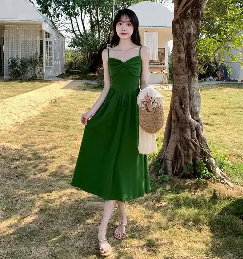 墨绿色连衣裙大码女装洋气小众复古法式气质设计感吊带连衣裙套装