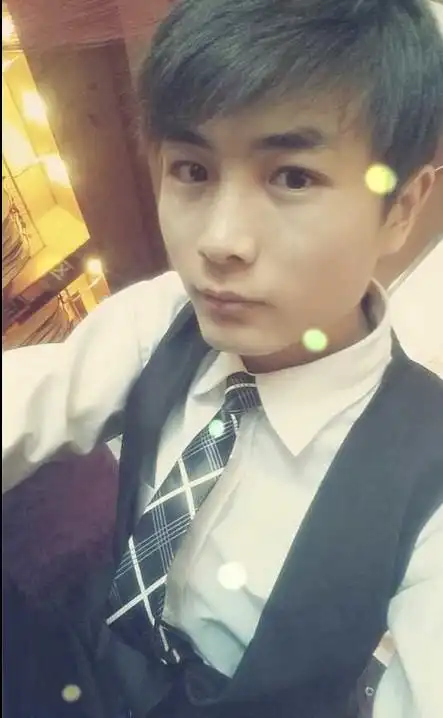 姓名:张庆圆(男)