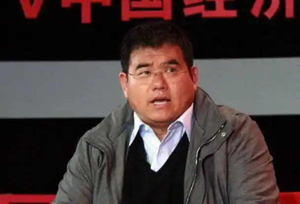 为了帮大哥减轻负担,张祥青从小十分懂事,每天一下课就出去捡废品,割