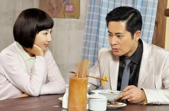 【图】宗峰岩电视剧《团圆》 雨中赶夜戏湿透全身敬业出演