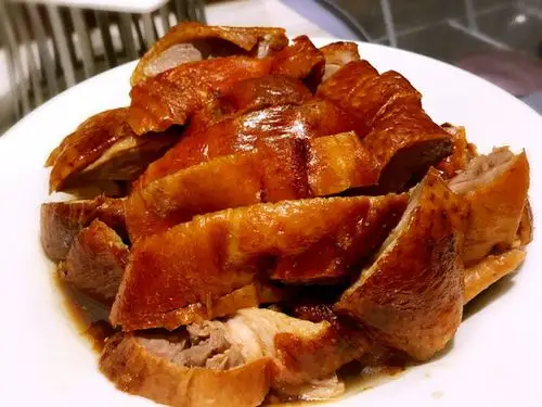 那里有学叉烤鸭的地方_南宁小吃培训学校