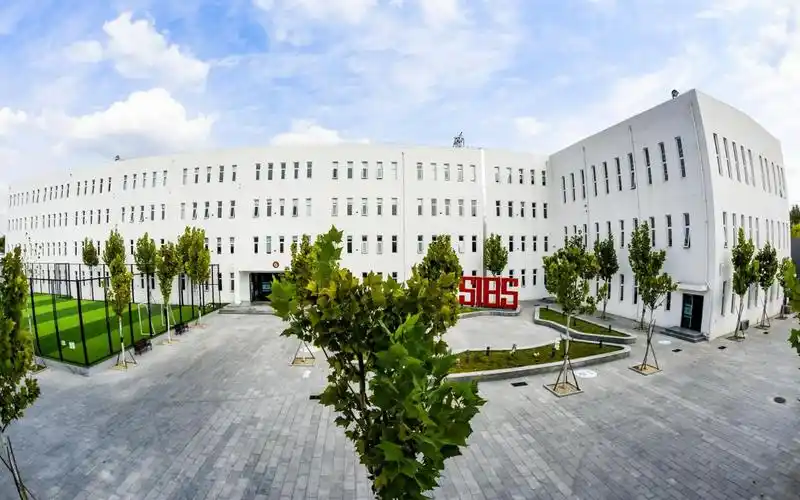 专访君诚国际双语学校校长张爱君