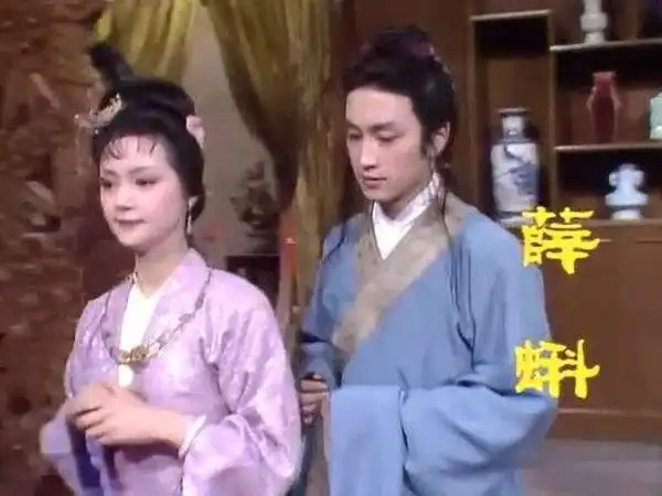 可以说贾蔷与龄官这对上下级的爱情,要想修成正果却不容易.