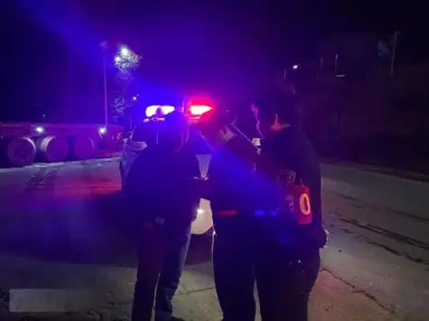 奉新县公安局澡下派出所强化夜间巡逻防控工作