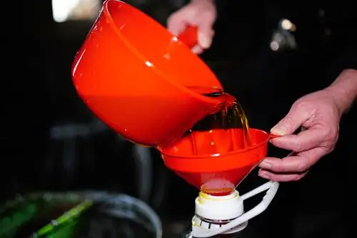 广西龙胜:古法茶油开榨