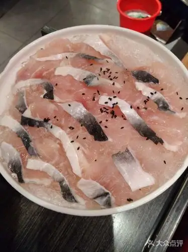四川香天下火锅(世纪金源店)巴沙鱼图片