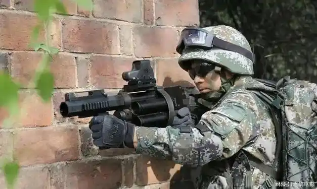 世界轻武器之中国:北方工业"lg4" —多管榴弹发射器