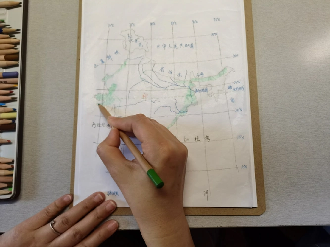 双减进行时绘制区域地形图二十中学七年级地理特色作业