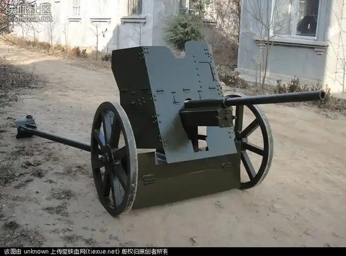 二战装备:三七战防炮