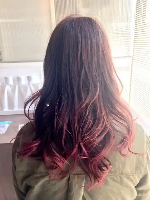 是时候转新发色了～28款低调女生的渐变发色,看后都想马上跑到发型屋