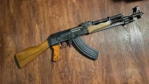 56式自动步枪配三棱军刺刀威慑力有多大对方直接缴械举手投降