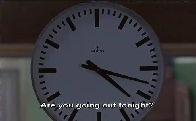 5月20日下午5点20分,王家卫所属的电影公司在微博放出《花样年华》