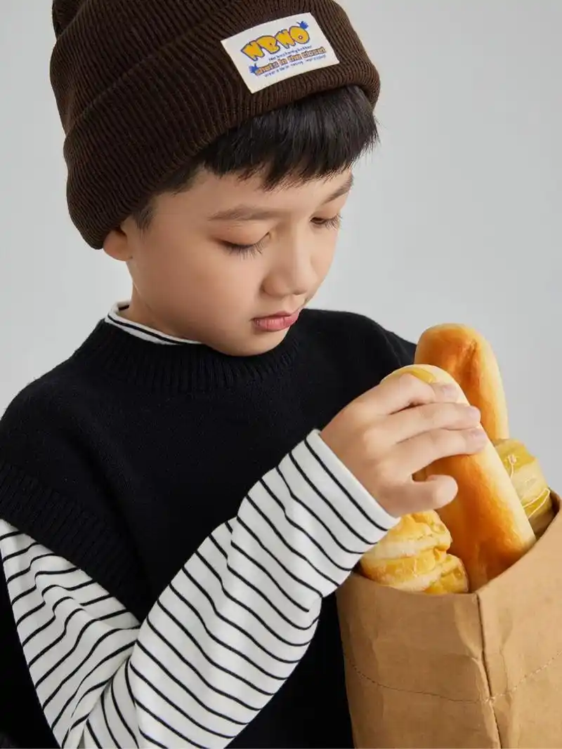 这是混血儿男孩吗98 小帅哥是要被抓来拍照的91 马甲:nbnokids