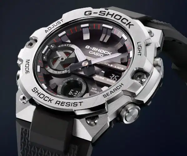 那么这枚纯洁的绩g-shock上手之后的感觉到底怎么样呢?