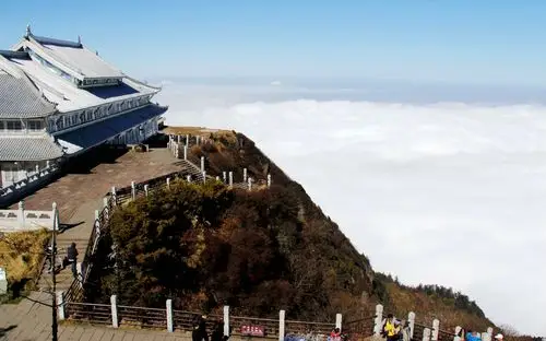 峨眉山【山道,雾松,云海,金顶,佛光】