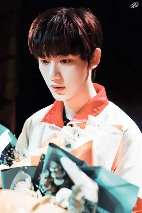 丁程鑫北电汇演##丁程鑫北电汇演人世间剧照