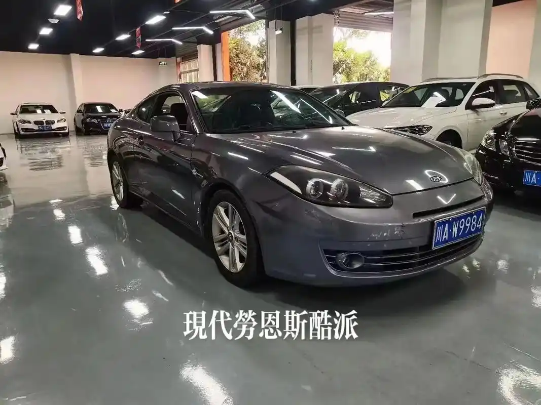 最新到店 纯进口现代劳恩斯酷派  女士用车  车况 - 抖音