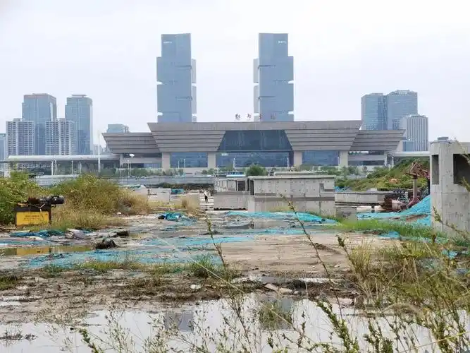 郑州东站东广场位置在哪东站东广场周边配套咋样