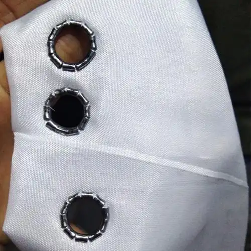 非常好用的一款打扣机,下面放上垫片还可以打子母扣,两用的模具