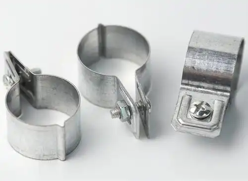 厂家供应加厚镀锌接地卡25mm地线卡圆形带螺丝金属管卡箍抱箍