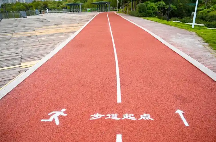 四月春光媚魅力之城邀你拥抱健身休闲