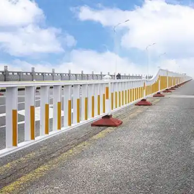 市政护栏批发 城市交通道路安全隔离栏 公路人行道警示防护栏网