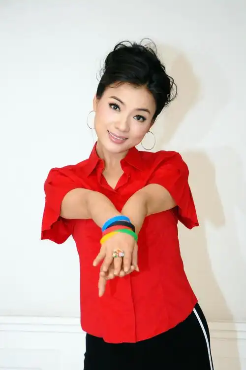 【转载】歌星陈思思