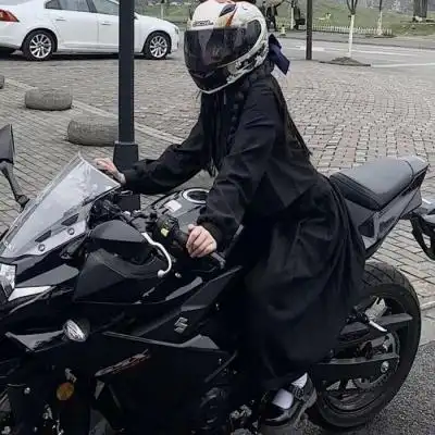 机车女孩/真人女头_女生头像_我要个性网