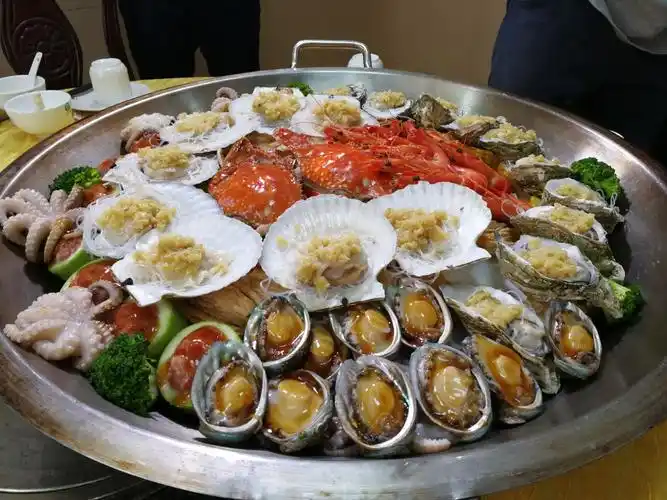 海鲜大盘菜1088元(10一12人)