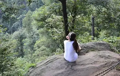 精选美图:人物背影风景图片唯美合辑