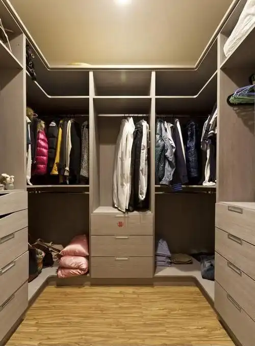 更衣室_1518597效果图欣赏