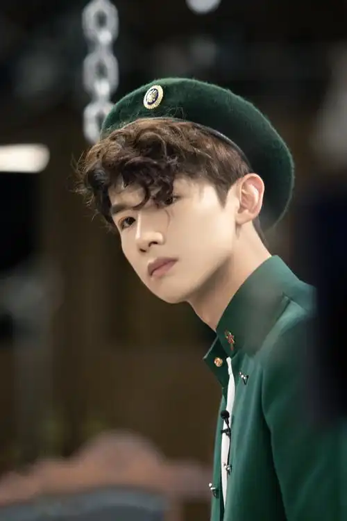 明星大侦探6刘昊然白敬亭在线对飚演技杨蓉谈角色故事哽咽失声