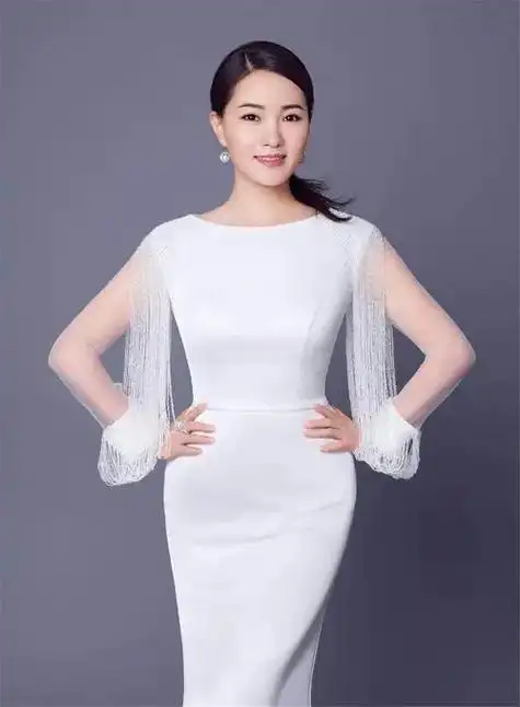 青年歌唱家雷佳