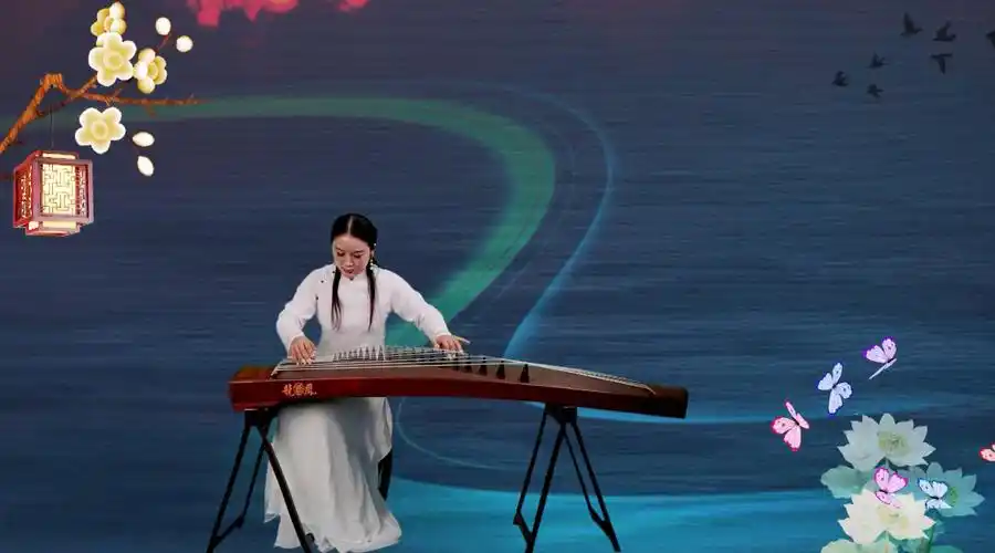 中国乐手-焦立焕老师演奏古筝名曲《渔舟唱晚》